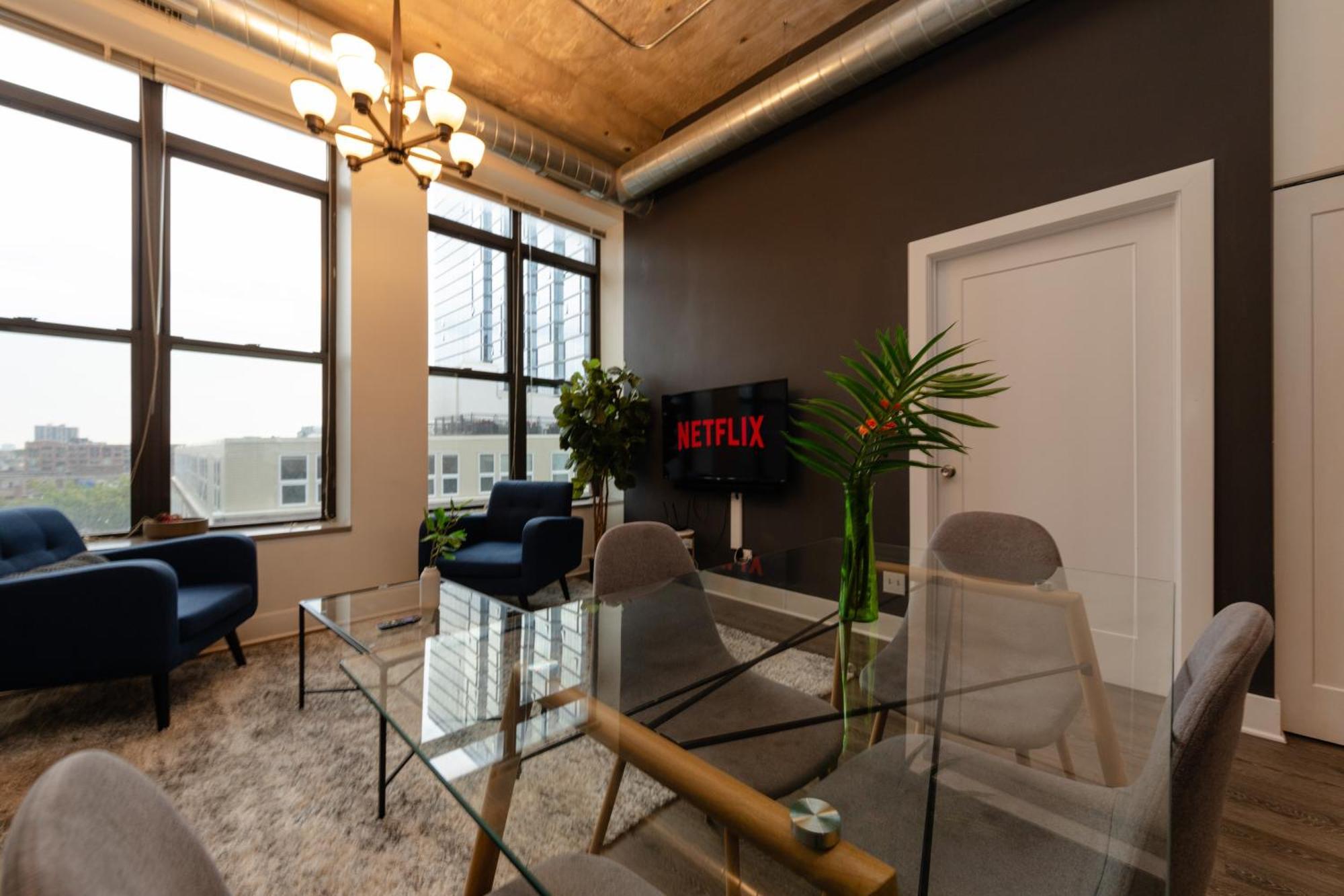 Family Friendly 2Br South Loop Suite With Optional Parking And Gym Access Sleeps Up To 8 Near Mccormick Place And Soldier Field Чикаго Екстер'єр фото