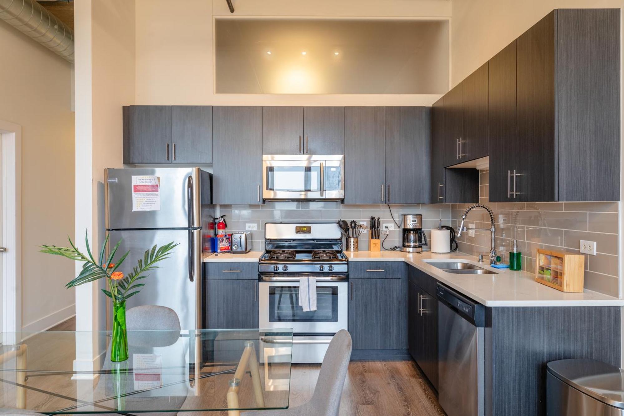 Family Friendly 2Br South Loop Suite With Optional Parking And Gym Access Sleeps Up To 8 Near Mccormick Place And Soldier Field Чикаго Екстер'єр фото